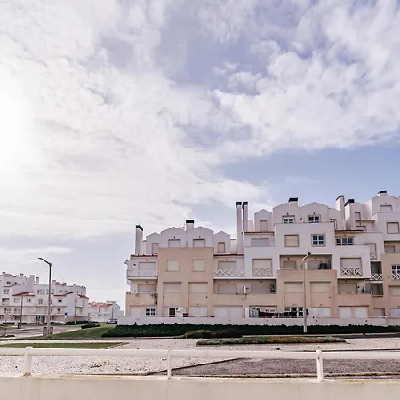 Front Apartment *