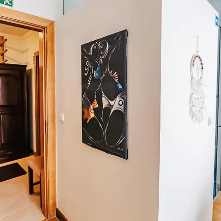 דירה Front פרל